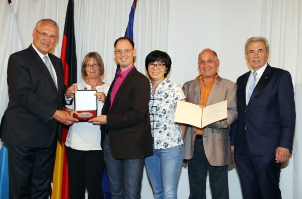 Übergabe der Sportplakette des Bundespräsidenten