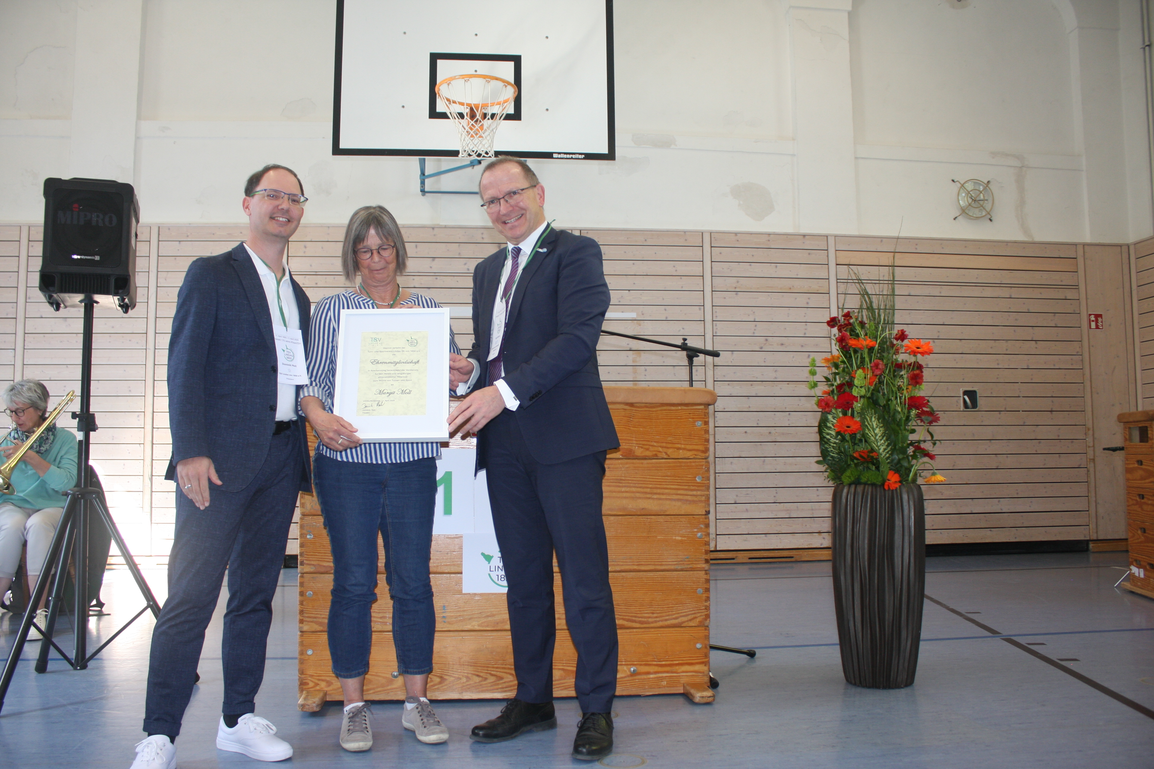 Verleihung der Ehrenmitgliedschaft an Margit Moll, Laudatio Jörg Ammon