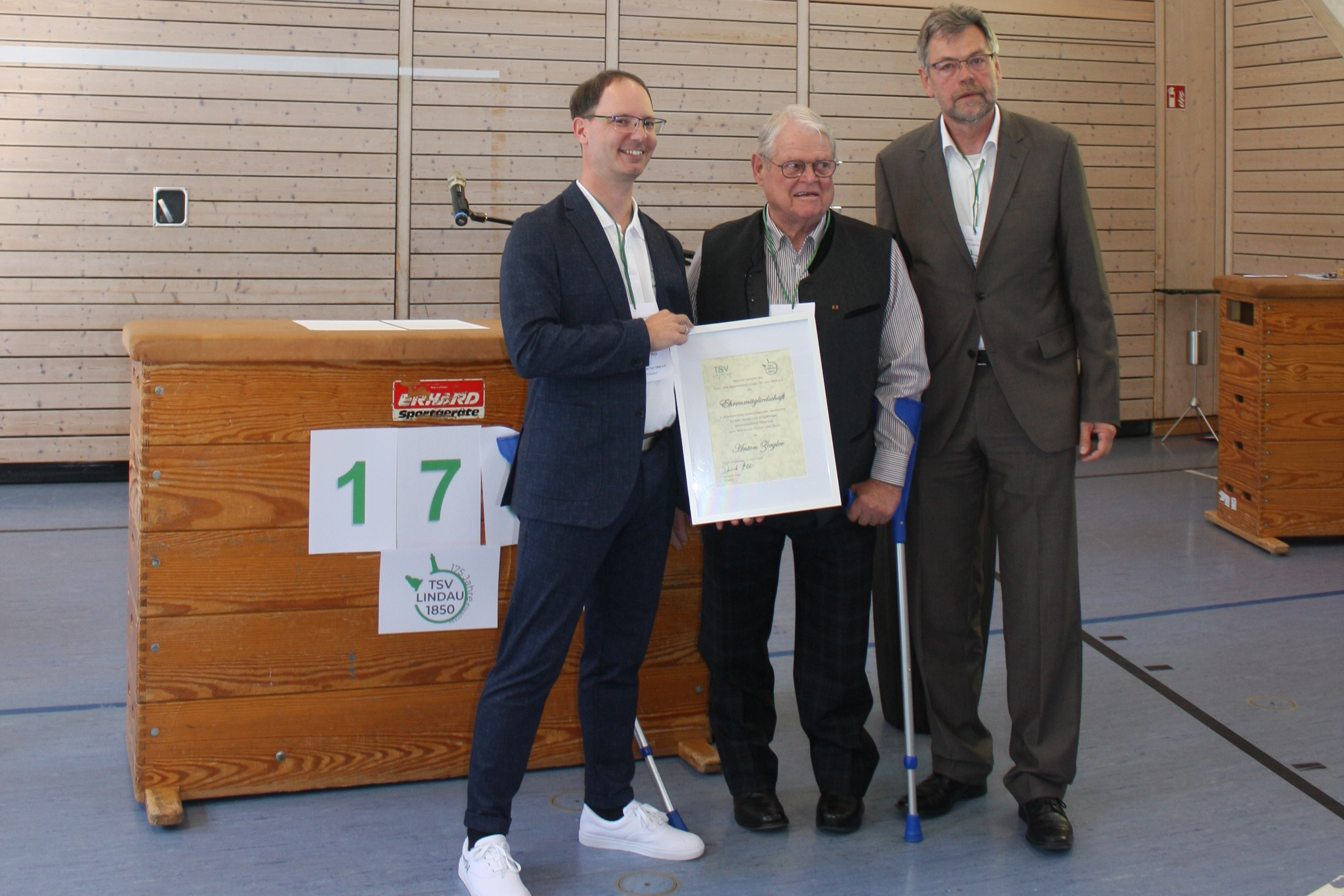 Ehrenmitglied Toni Ziegler mit seinem Stellvertreter Alex Pfaff